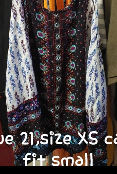 Rue21 top - Picture 2 of 3